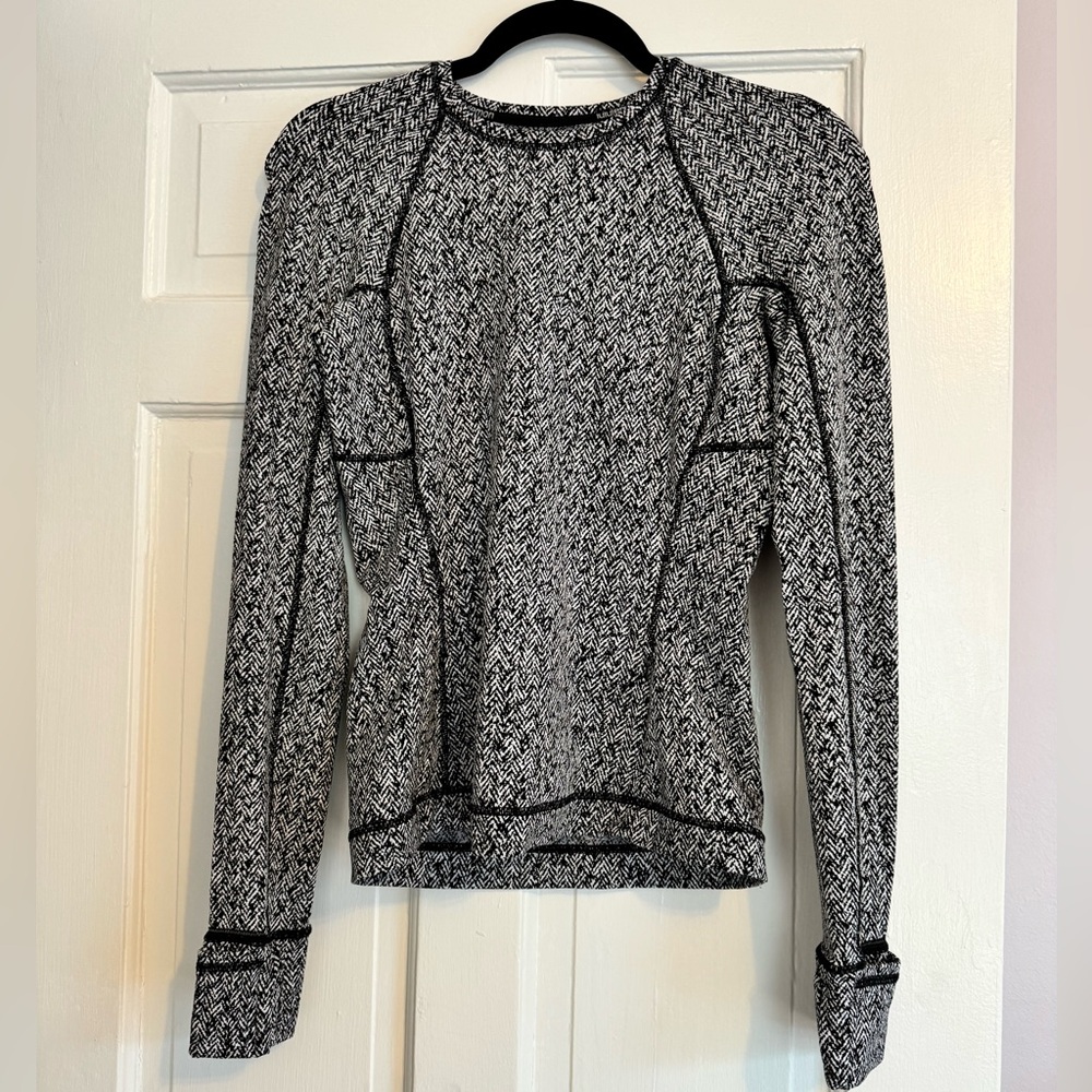 Lululemon Runderful Long Sleeve in Herringbone, black & white, size 4, like new!